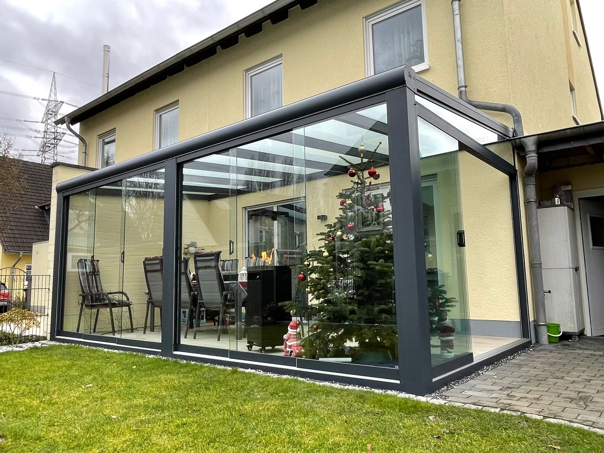 Terrassenverglasung als Kaltwintergarten am Harz